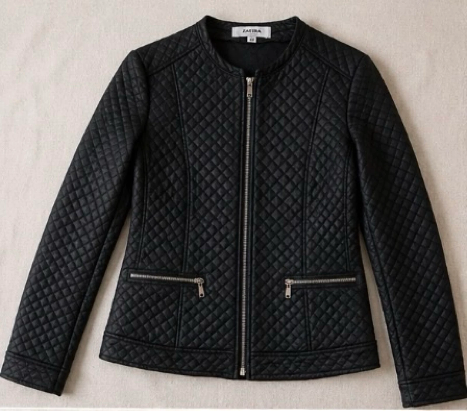 Zafira Vestido preto acolchoado estilo biker com zíper tamanho 40 elegante – photo 2